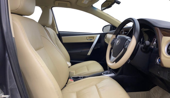 2017 Toyota Corolla Altis VL CVT PETROL, Petrol, Automatic, 60,082 km, Right Side Front Door Cabin