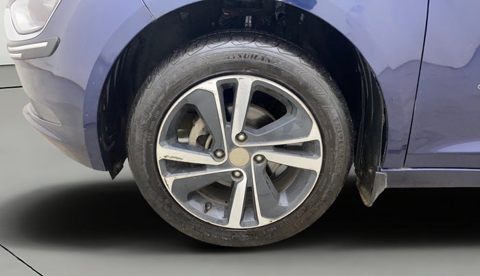 2022 Tata ALTROZ XZA, Petrol, Automatic, 41,552 km, Left Front Wheel