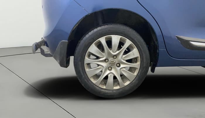 2017 Maruti Baleno ALPHA PETROL 1.2, Petrol, Manual, 1,22,691 km, Right Rear Wheel