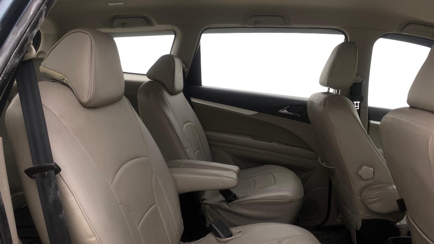 2019 Mahindra MARAZZO M6 7 STR, Diesel, Manual, 78,941 km, Right Side Rear Door Cabin