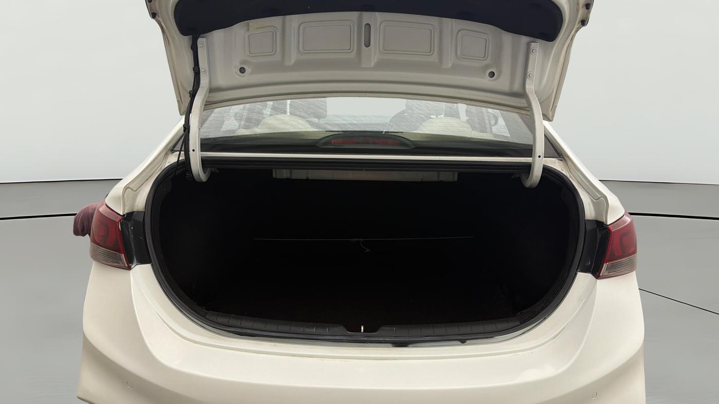 2019 Hyundai Verna 1.6 VTVT SX, Petrol, Manual, 91,225 km, Boot Open Zoomed View