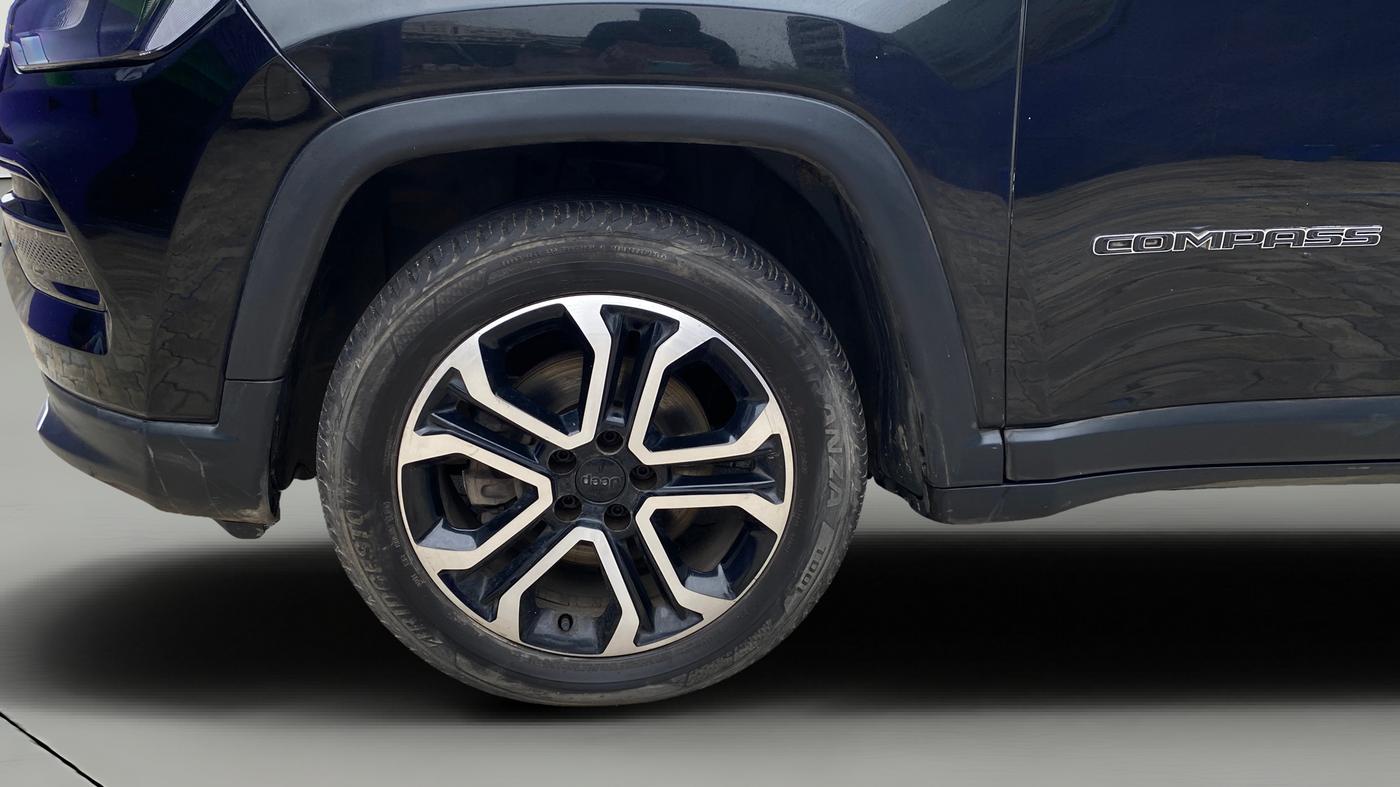 2021 Jeep Compass LIMITED (O) 2.0 DIESEL, Diesel, Manual, 1,04,104 km, Left Front Wheel