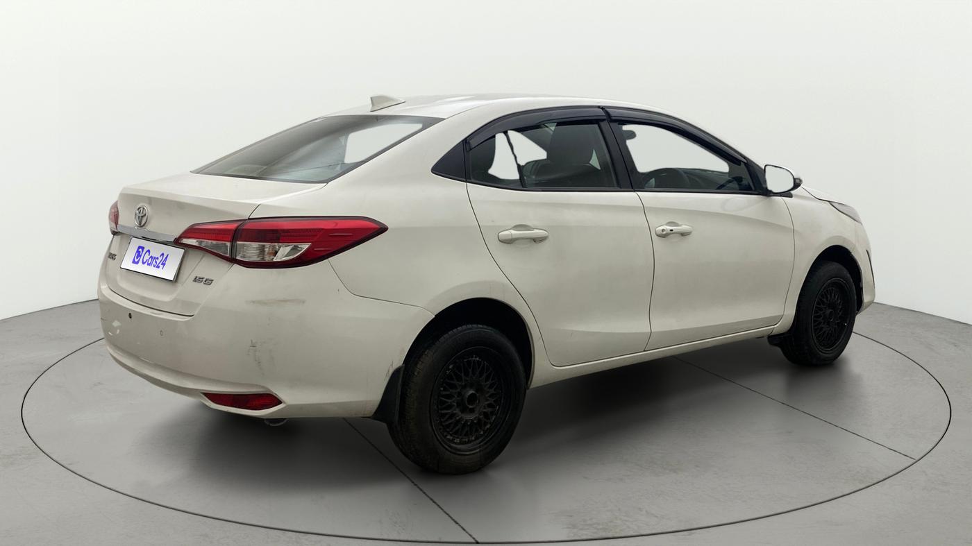 2018 Toyota YARIS G CVT, Petrol, Automatic, 10,000 km, Right Back Diagonal