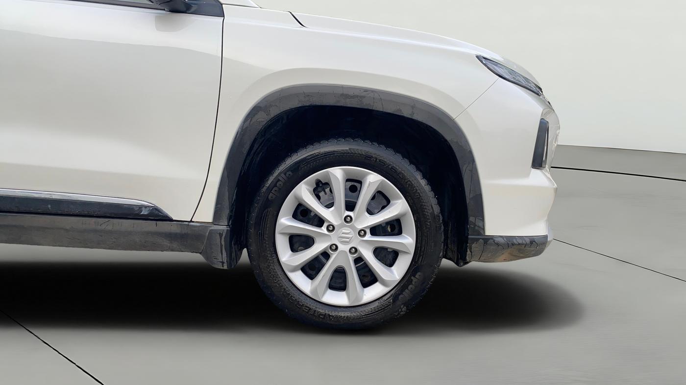 2025 Maruti Grand Vitara SIGMA SMART HYBRID, Petrol, Manual, 43,925 km, Right Front Wheel