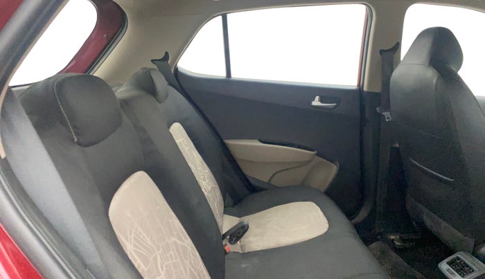 2015 Hyundai Grand i10 SPORTZ 1.2 KAPPA VTVT, Petrol, Manual, 23,888 km, Right Side Rear Door Cabin