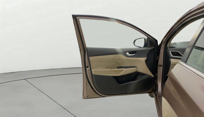 2017 Hyundai Verna 1.6 SX (O) CRDI MT, Diesel, Manual, 1,22,280 km, LHS Front Door