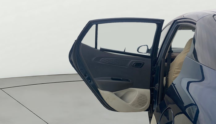 2022 Hyundai AURA S 1.2 CNG, CNG, Manual, 64,107 km, LHS Rear Door