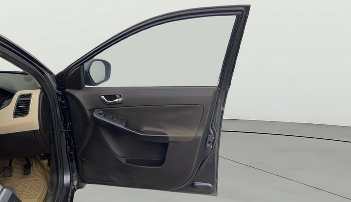 2016 Tata Zest XT PETROL, Petrol, Manual, 81,633 km, RHS Front Door