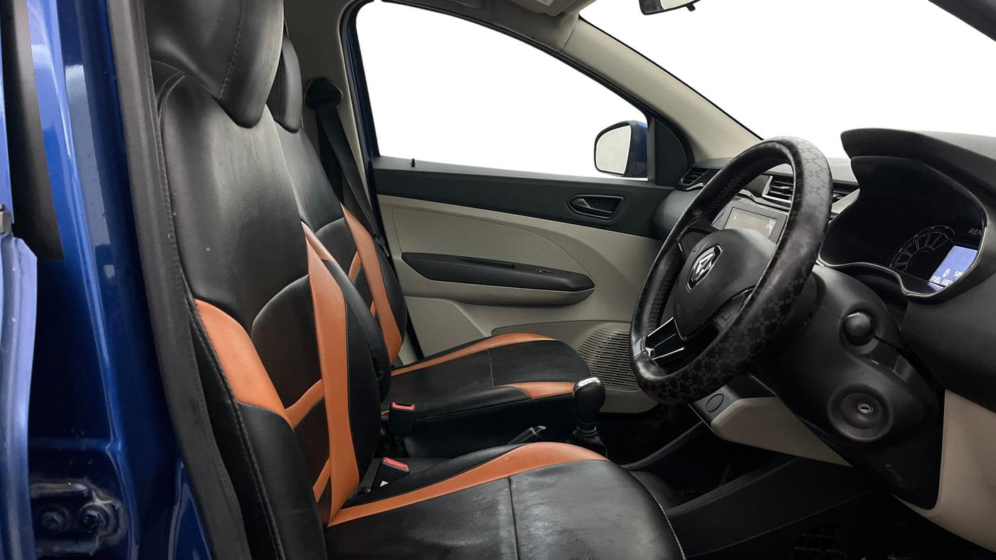 2020 Renault TRIBER RXT AMT, Petrol, Automatic, 58,953 km, Right Side Front Door Cabin
