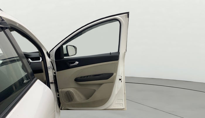 2021 Renault TRIBER RXZ, Petrol, Manual, 38,456 km, RHS Front Door