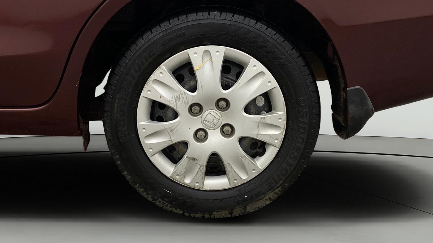 2015 Honda Amaze 1.2L I-VTEC S, Petrol, Manual, 41,559 km, Left Rear Wheel