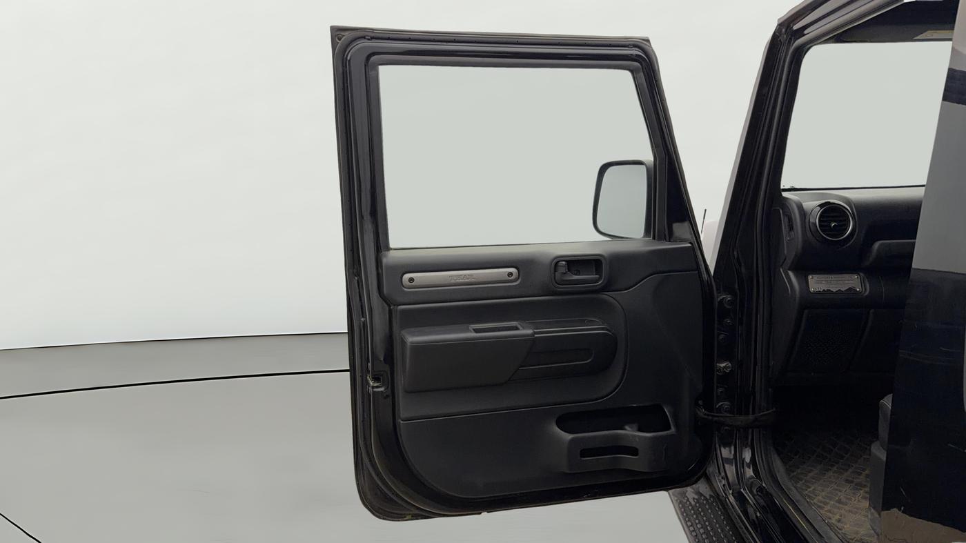 2022 Mahindra Thar LX HARD TOP 4WD MT, Diesel, Manual, 43,076 km, LHS Front Door