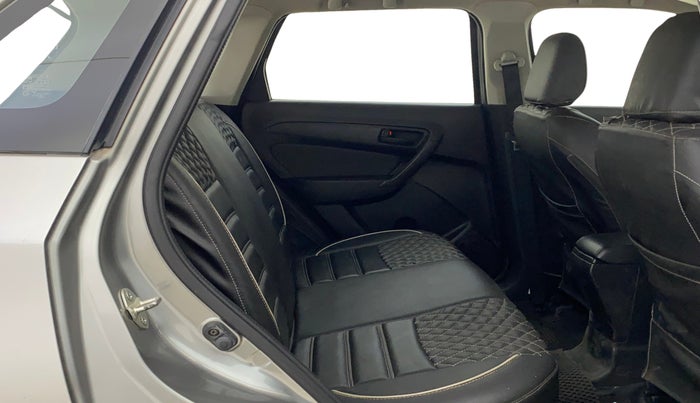 2021 Maruti Vitara Brezza LXI, Petrol, Manual, 47,794 km, Right Side Rear Door Cabin