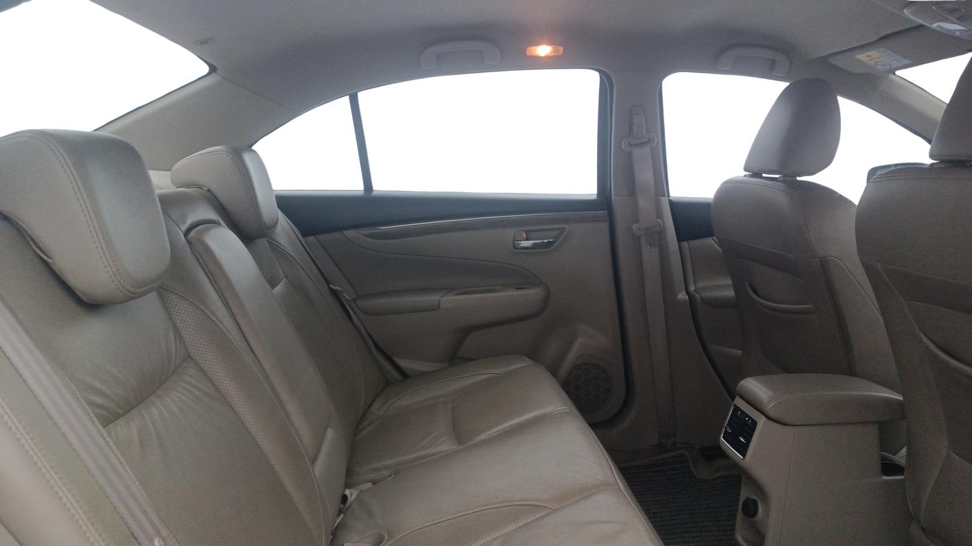 2019 Maruti Ciaz ALPHA  AT 1.5 SHVS PETROL, Petrol, Automatic, 27,453 km, Right Side Rear Door Cabin