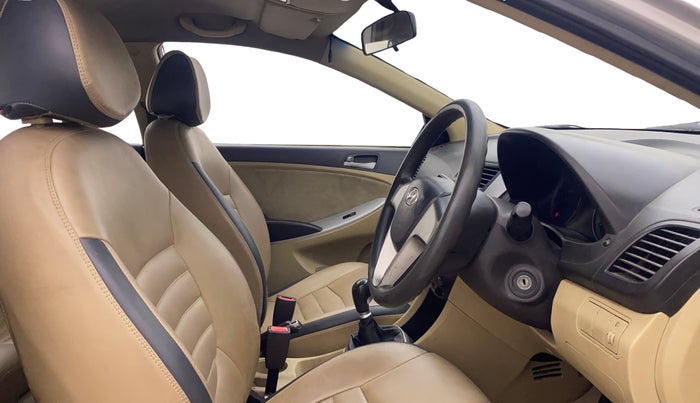 2012 Hyundai Verna FLUIDIC 1.4 VTVT, Petrol, Manual, 1,40,443 km, Right Side Front Door Cabin