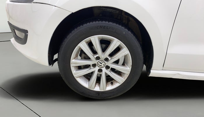 2013 Volkswagen Polo HIGHLINE1.2L, Petrol, Manual, 86,334 km, Left Front Wheel