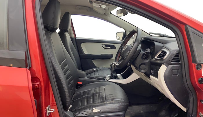 2021 Tata ALTROZ XZ PETROL, Petrol, Manual, 71,615 km, Right Side Front Door Cabin