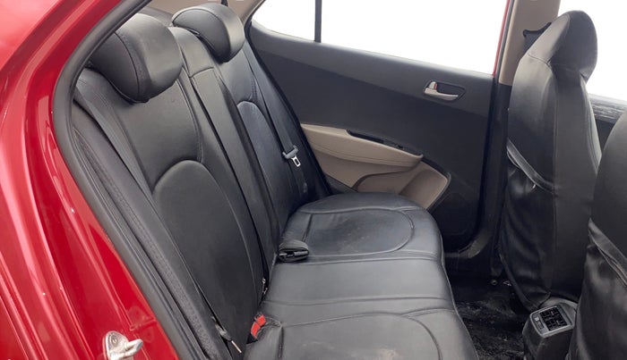 2015 Hyundai Xcent SX 1.2, Petrol, Manual, 1,14,980 km, Right Side Rear Door Cabin