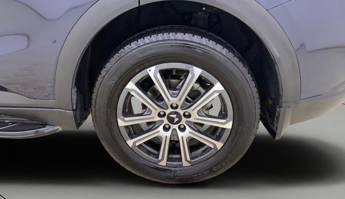 2025 Mahindra XUV700 AX 7 LUXURY D AT 7 STR, Diesel, Automatic, 15,433 km, Left Rear Wheel