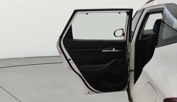 2021 KIA SELTOS HTK PLUS AT 1.5 DIESEL, Diesel, Automatic, 51,328 km, LHS Rear Door