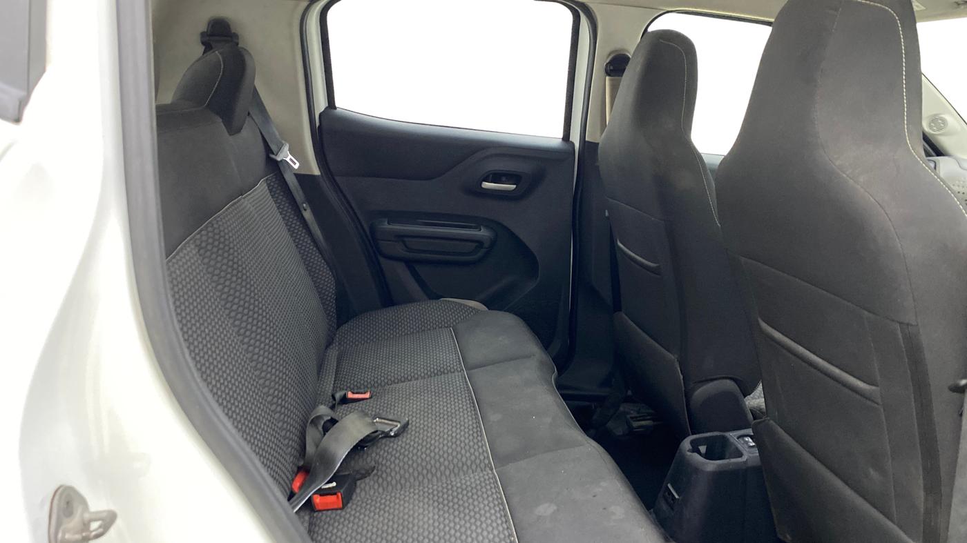 2022 CITROEN C3 FEEL 1.2, CNG, Manual, 71,565 km, Right Side Rear Door Cabin