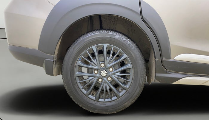 2021 Maruti XL6 ALPHA AT, Petrol, Automatic, 28,269 km, Right Rear Wheel