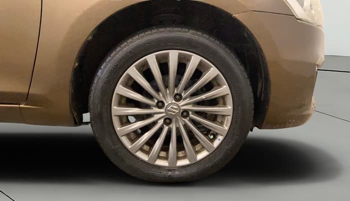2015 Maruti Ciaz ZXI+, Petrol, Manual, 30,218 km, Right Front Wheel