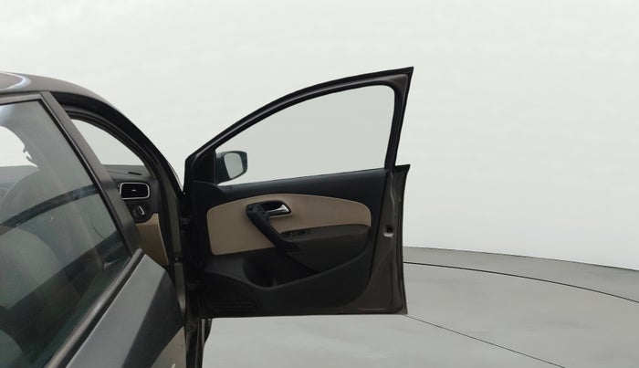 2013 Volkswagen Polo HIGHLINE1.2L, Petrol, Manual, 90,116 km, RHS Front Door