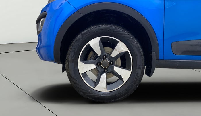 2018 Tata NEXON XZ PLUS DIESEL DUAL TONE, Diesel, Manual, 61,495 km, Left Front Wheel