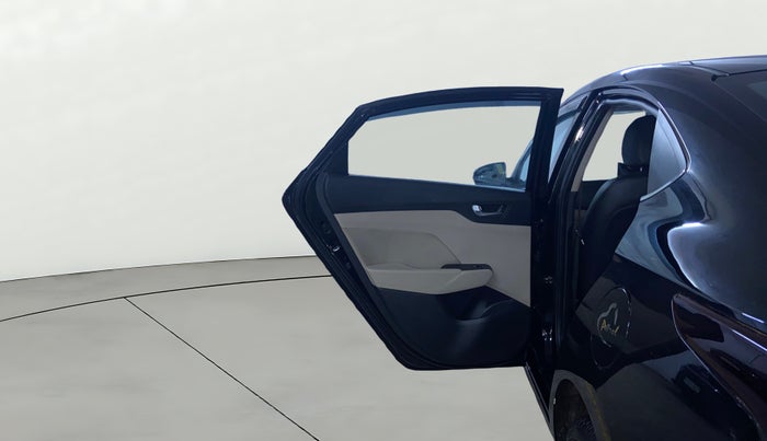 2021 Hyundai Verna SX 1.5 VTVT, Petrol, Manual, 21,508 km, LHS Rear Door