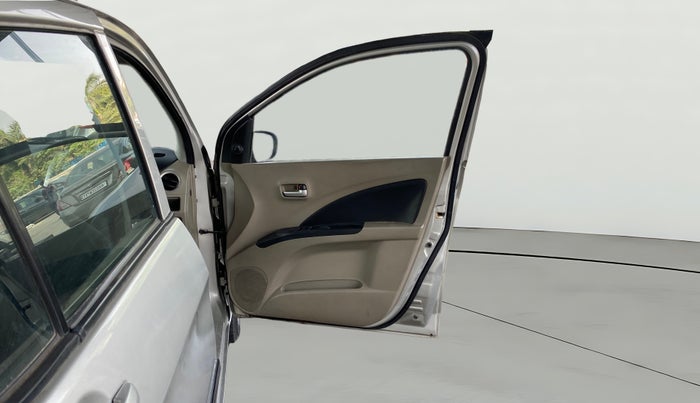 2017 Maruti Celerio VXI, Petrol, Manual, 87,271 km, RHS Front Door