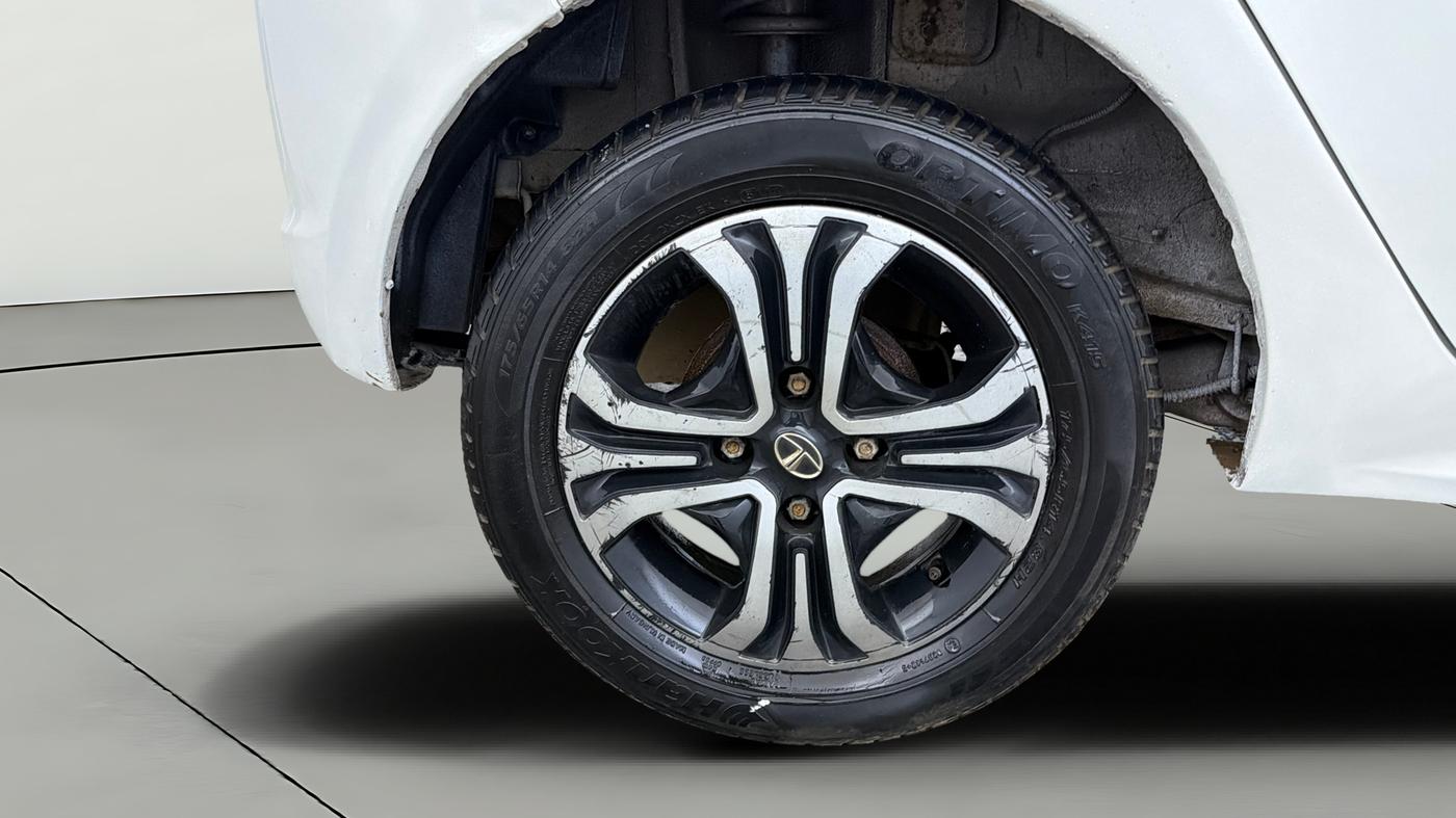 2019 Tata Tiago XZ PETROL, Petrol, Manual, 96,977 km, Right Rear Wheel