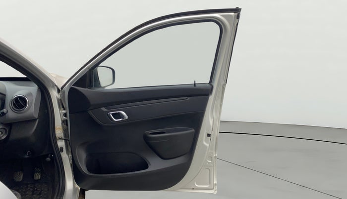 2019 Renault Kwid RXT 1.0 AMT (O), Petrol, Automatic, 33,831 km, RHS Front Door