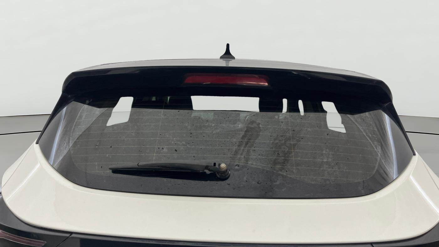2023 Tata Harrier XZ PLUS 2.0L DUAL TONE, Diesel, Manual, 1,12,783 km, Rear Windshield