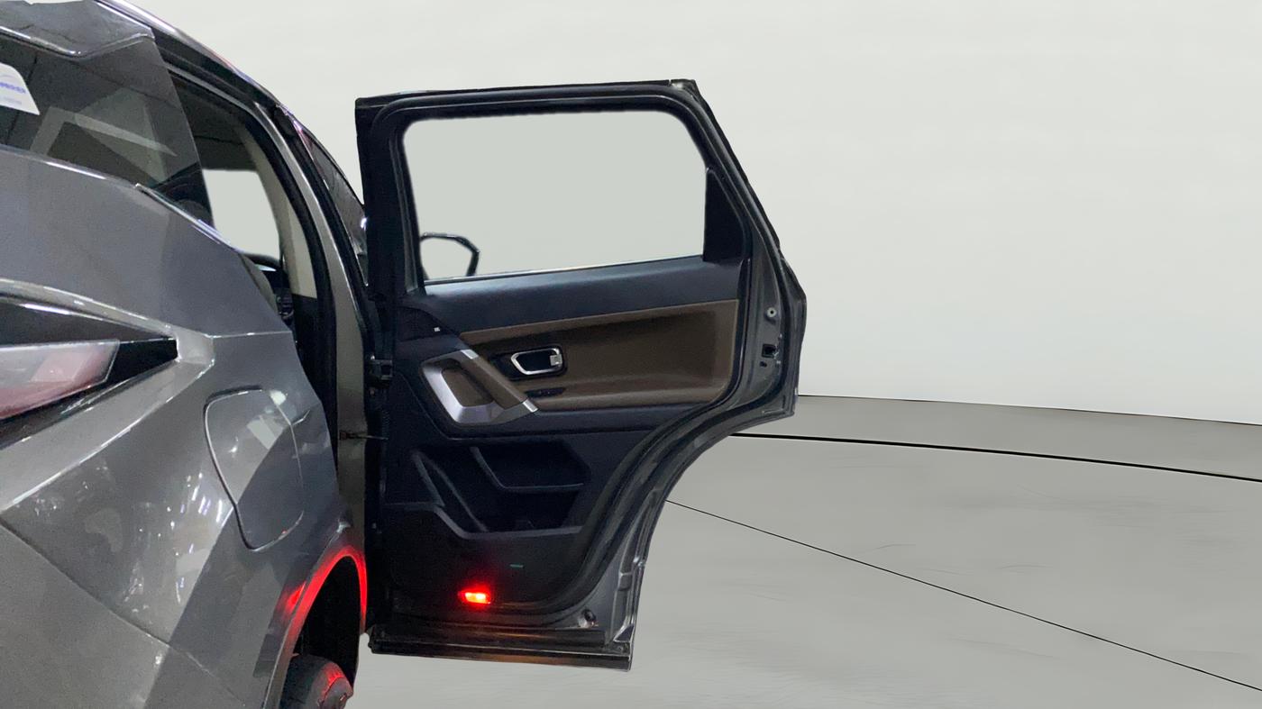 2019 Tata Harrier XZ 2.0L, Diesel, Manual, 78,709 km, RHS Rear Door