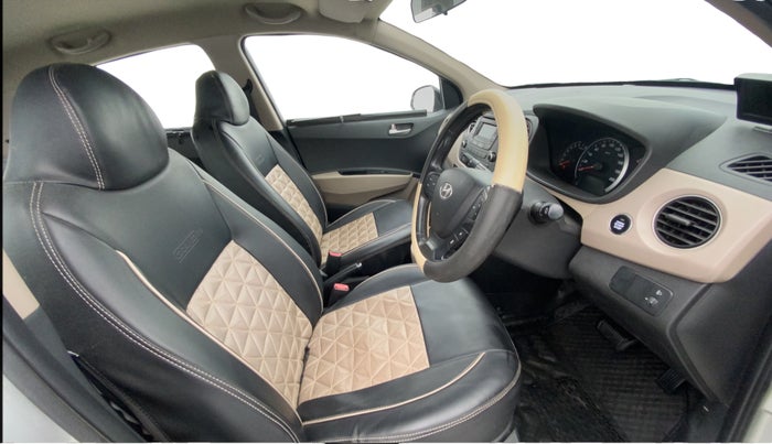 2015 Hyundai Grand i10 ASTA AT 1.2 KAPPA VTVT, Petrol, Automatic, 78,395 km, Right Side Front Door Cabin