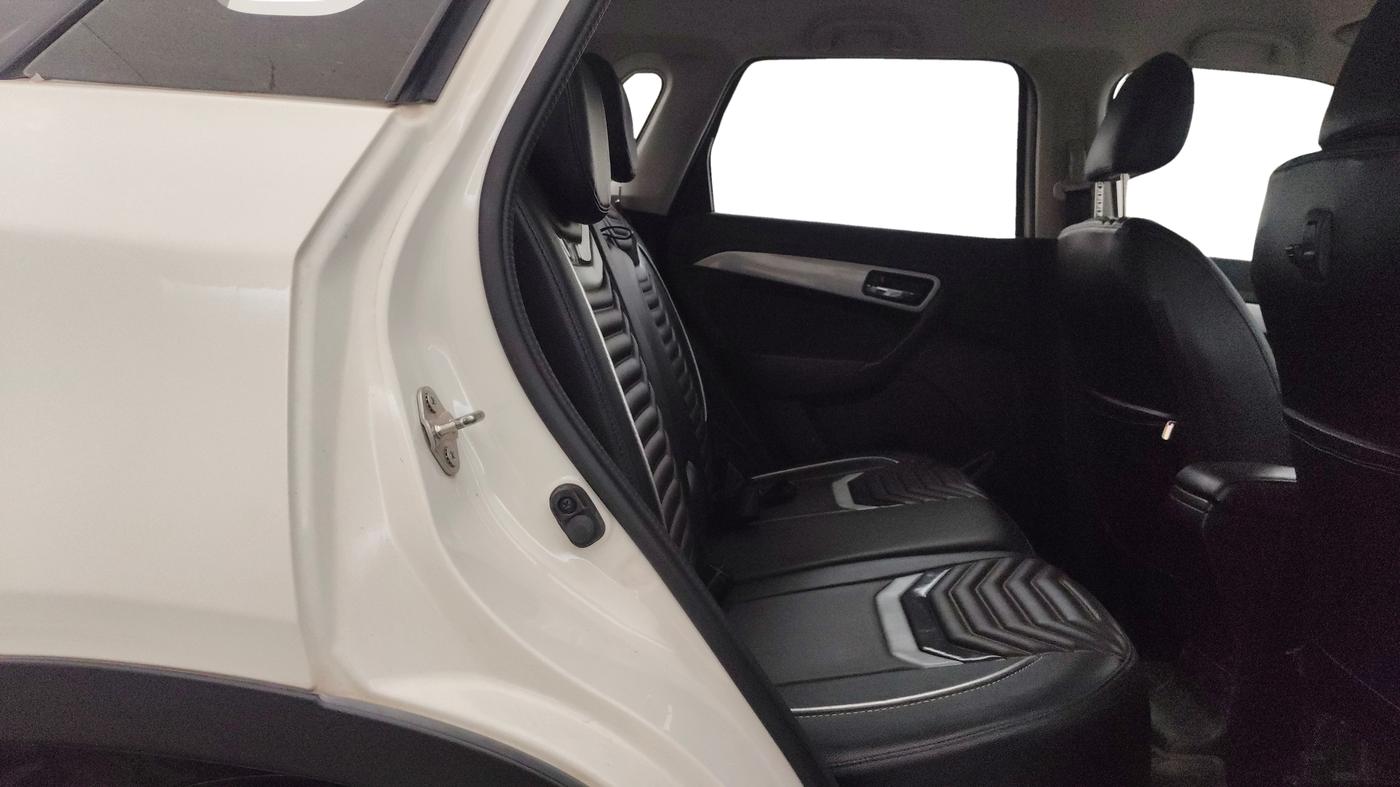 2022 Toyota URBAN CRUISER PREMIUM GRADE MT, Petrol, Manual, 36,061 km, Right Side Rear Door Cabin