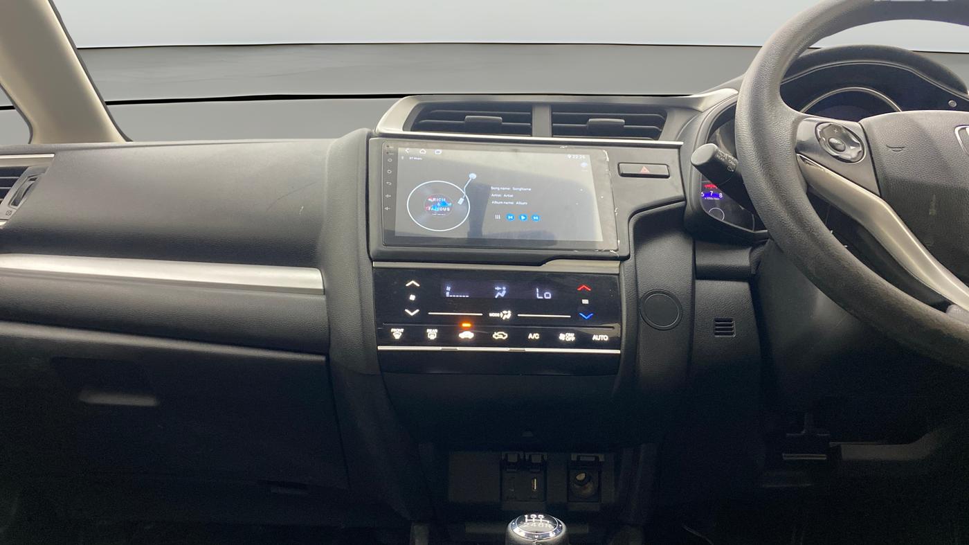 2018 Honda WR-V 1.2L I-VTEC VX MT, Petrol, Manual, 1,16,644 km, Air Conditioner