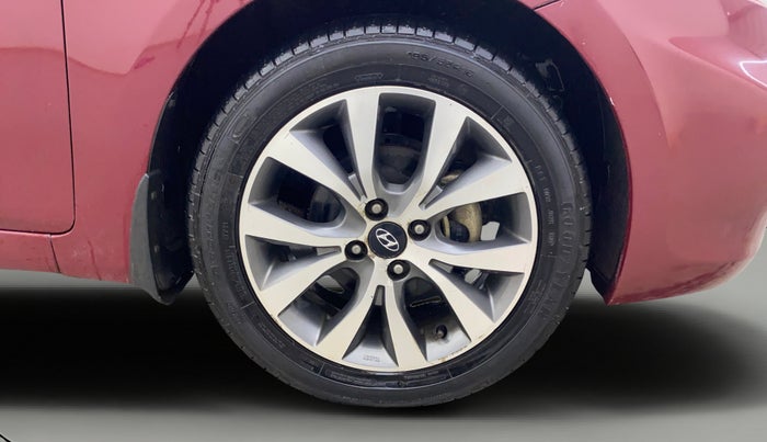 2014 Hyundai Verna FLUIDIC 1.6 VTVT SX AT, Petrol, Automatic, 42,671 km, Right Front Wheel