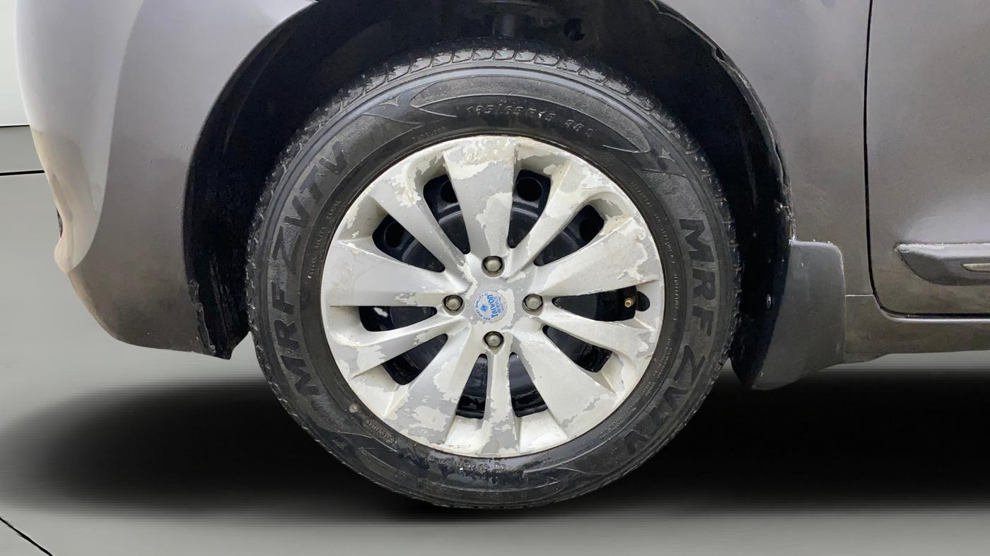2016 Maruti Baleno DELTA PETROL 1.2, Petrol, Manual, 21,117 km, Left Front Wheel