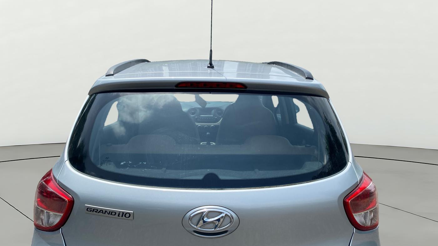 2018 Hyundai Grand i10 MAGNA AT 1.2 KAPPA VTVT, Petrol, Automatic, 25,209 km, Rear Windshield