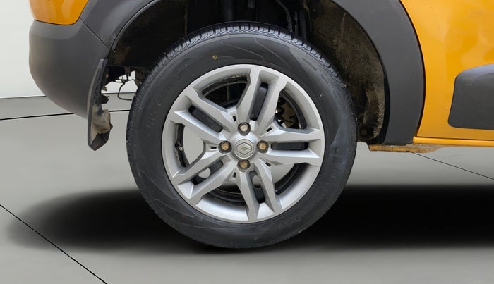 2022 Renault TRIBER RXZ AMT DUAL TONE, Petrol, Automatic, 24,010 km, Right Rear Wheel