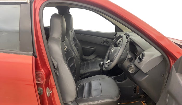 2016 Renault Kwid RXT 0.8, Petrol, Manual, 23,211 km, Right Side Front Door Cabin