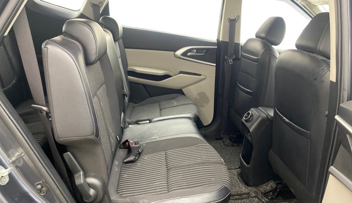 2022 KIA CARENS PRESTIGE 1.4 PETROL 7 STR, Petrol, Manual, 24,555 km, Right Side Rear Door Cabin