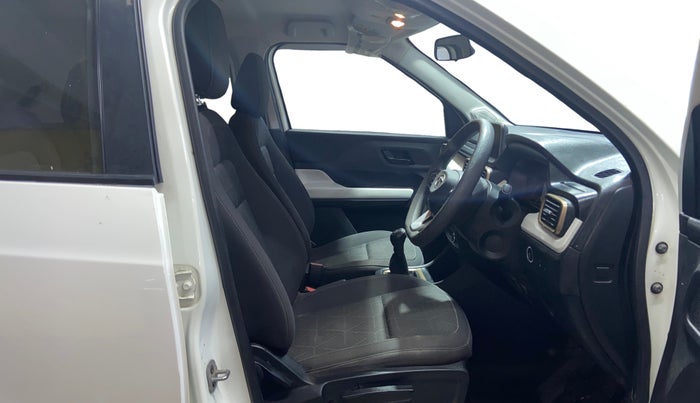 2021 Tata PUNCH ACCOMPLISHED MT, Petrol, Manual, 63,980 km, Right Side Front Door Cabin