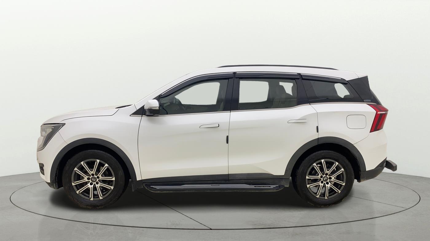 2021 Mahindra XUV700 AX 7 LUXURY D AT 7 STR, Diesel, Automatic, 99,868 km, Left Side