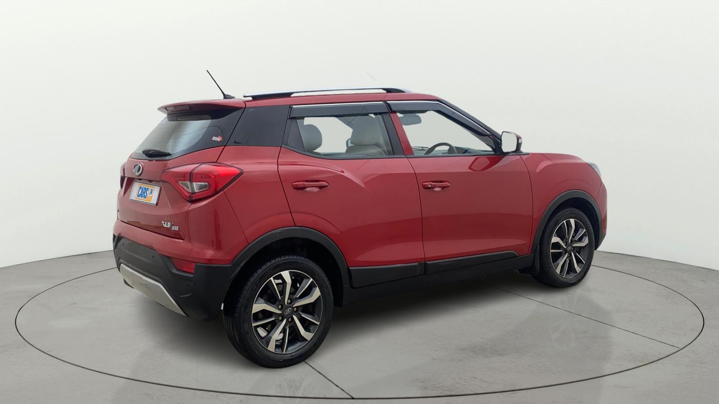 2019 Mahindra XUV300 W8 (O) 1.5 DIESEL, Diesel, Manual, 72,217 km, Right Back Diagonal