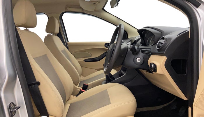 2015 Ford Figo Aspire TREND 1.2 PETROL, Petrol, Manual, 43,065 km, Right Side Front Door Cabin