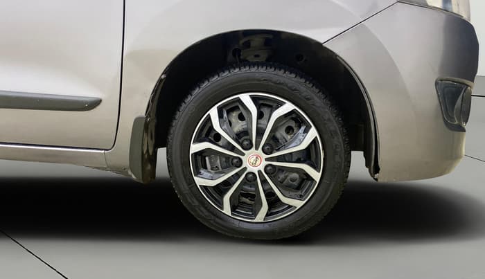 2015 Maruti Wagon R 1.0 VXI, Petrol, Manual, 48,261 km, Right Front Wheel