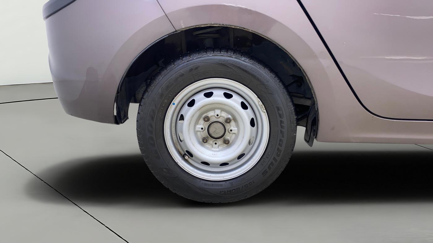 2018 Tata TIGOR XTA PETROL, CNG, Automatic, 84,939 km, Right Rear Wheel